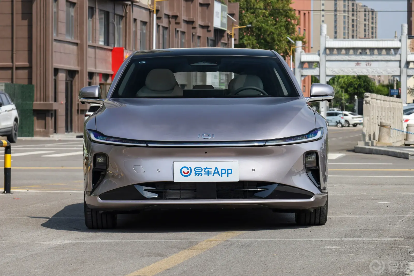 CHANGAN NEVO A07 EREV 310 Flagship — առջևի տեսք