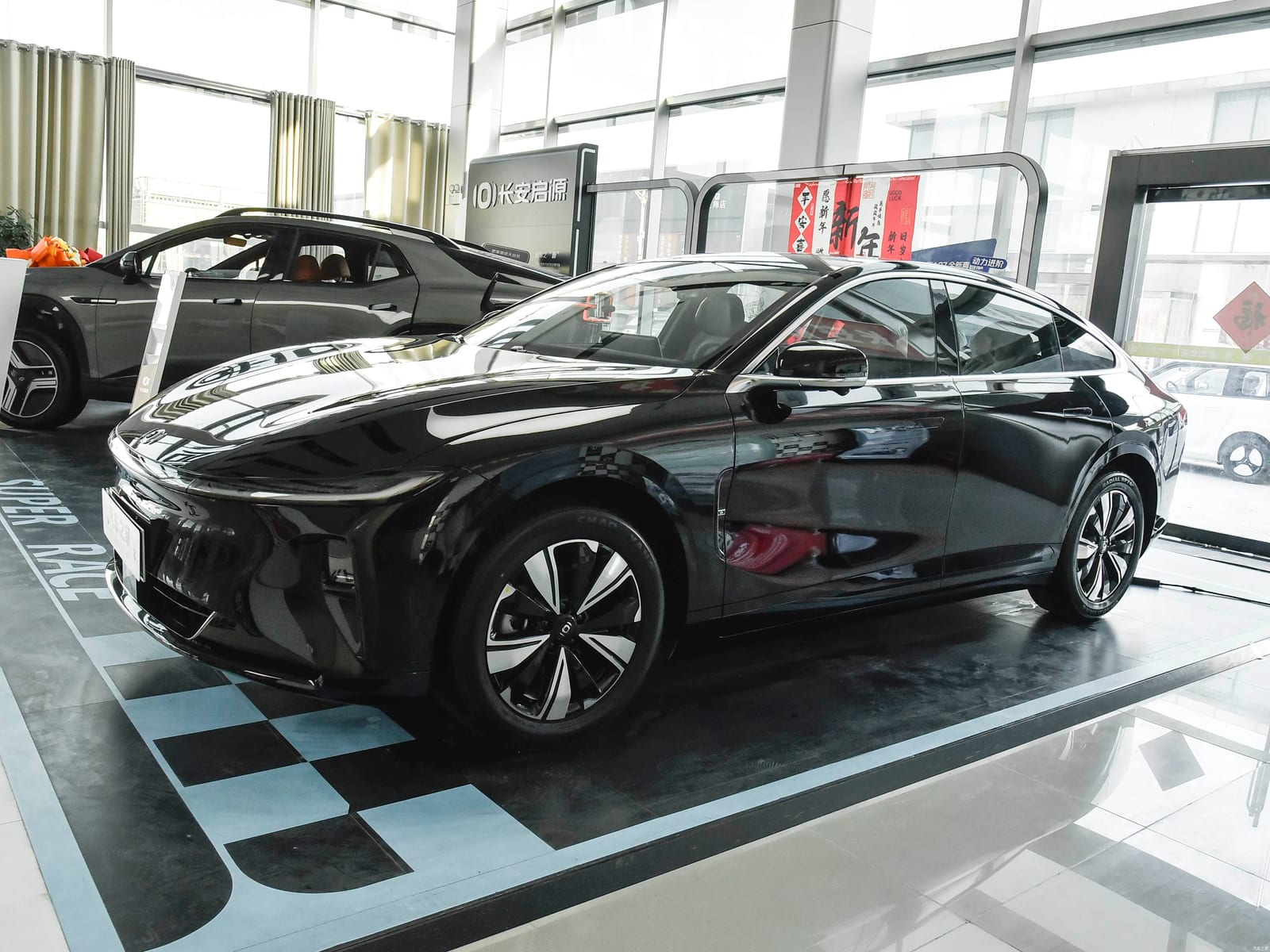 CHANGAN NEVO A07 140 Elite 2025՝ կողքից առջևի երեք քառորդ տեսք