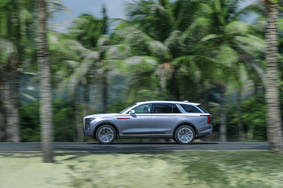 HONGQI E-HS9 LONG RANGE AWD 2025