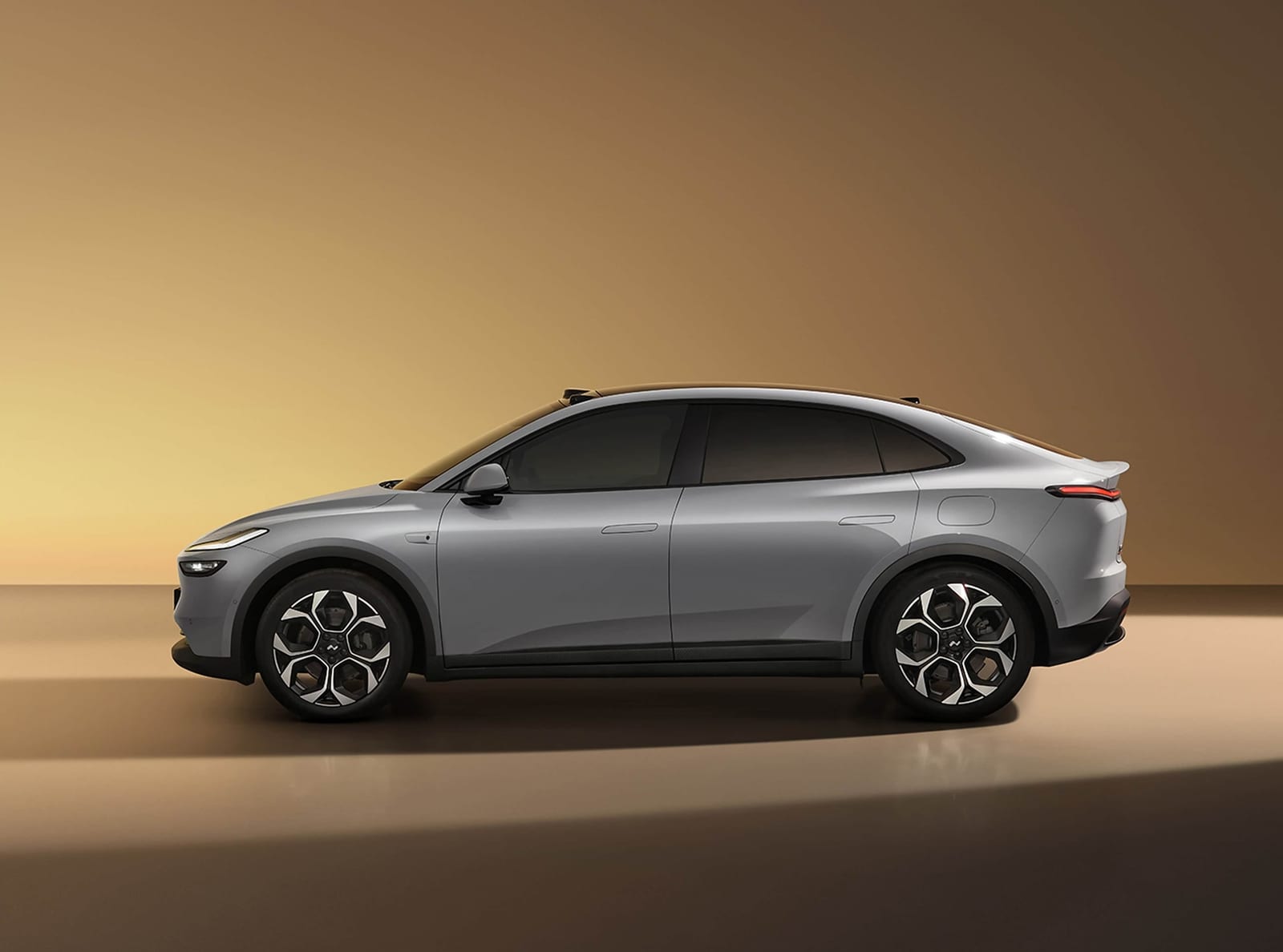 ONVO L60 60 kWh AWD 2026, կողքից