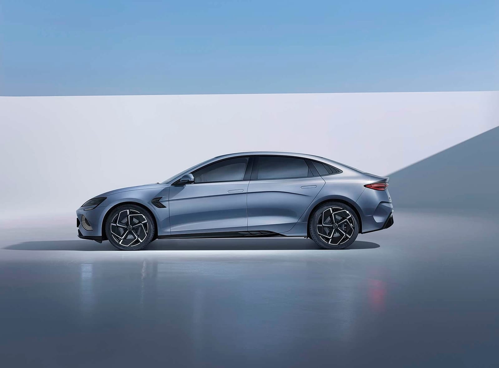 BYD Seal 650KM Smart Driving Zhihang 2025, կողքից