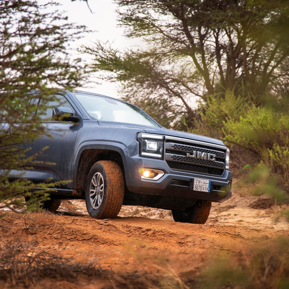 JMC Grand Avenue 2.3T Gasoline 4WD 8AT 2025, առջևից անկյունագծով