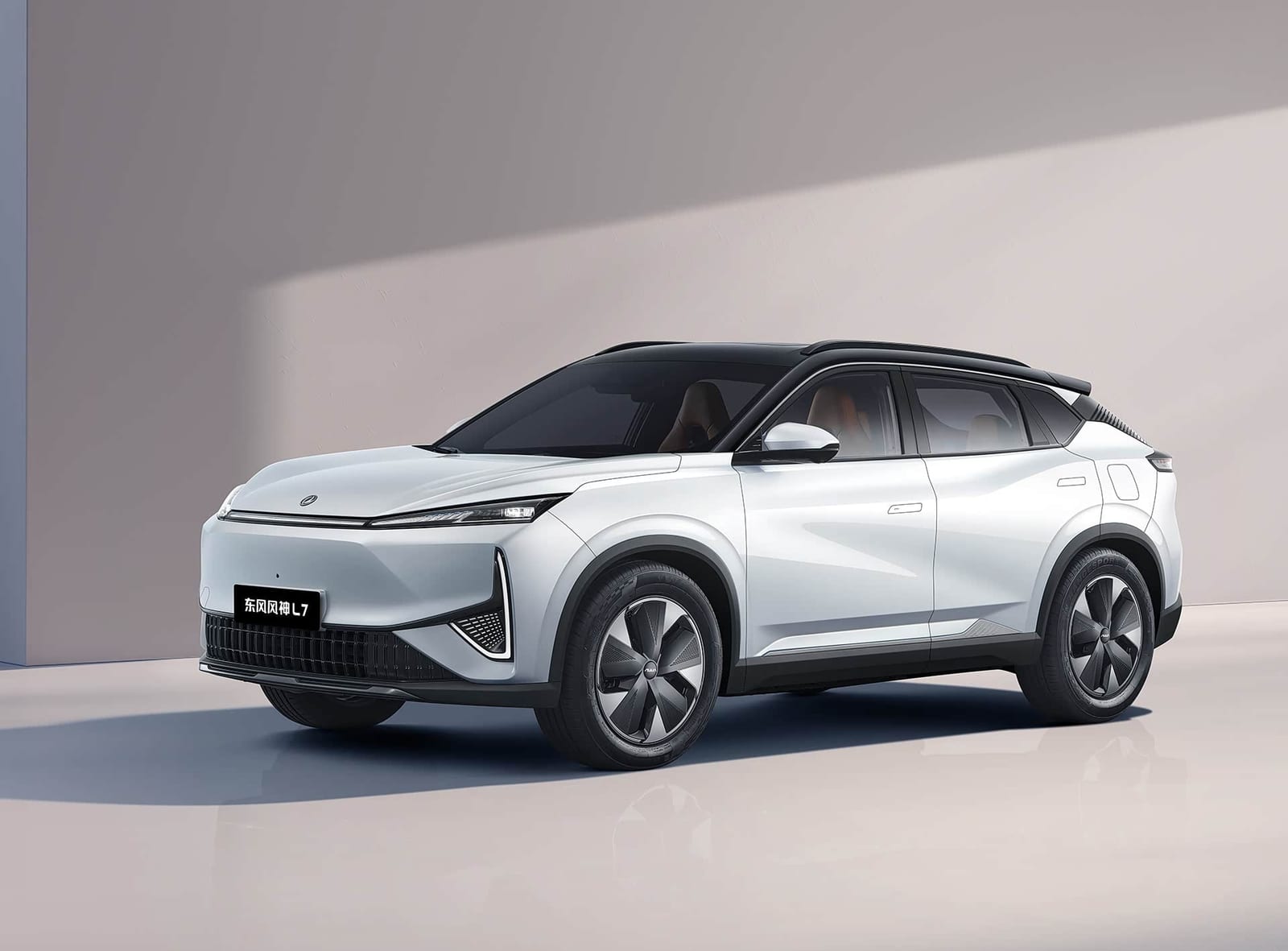 Dongfeng Aeolus L7 EV 530KM 2026, առջևից անկյունագծով