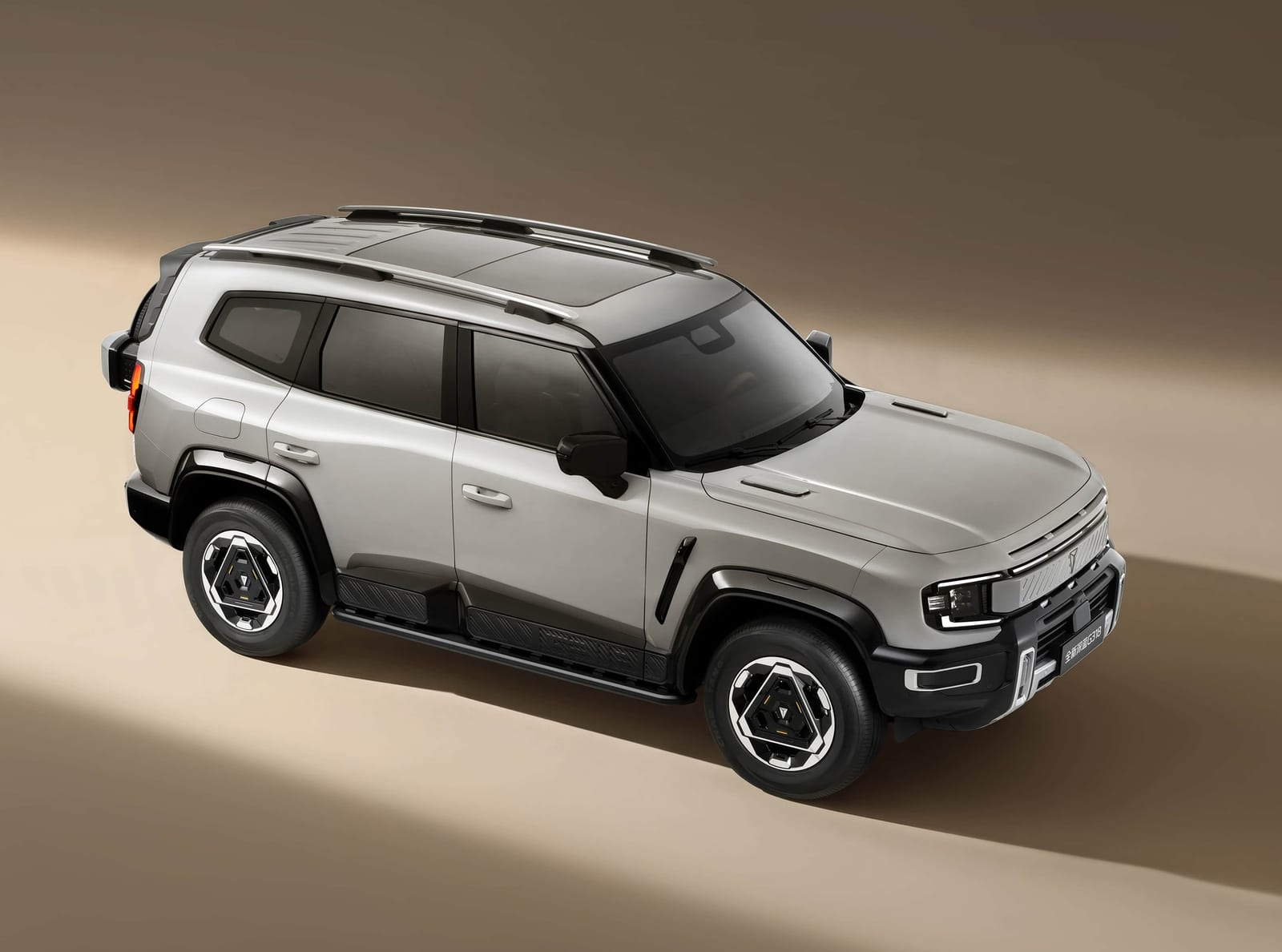 CHANGAN DEEPAL G318 AWD REEV 170KM 2025, հետևից անկյունագծով