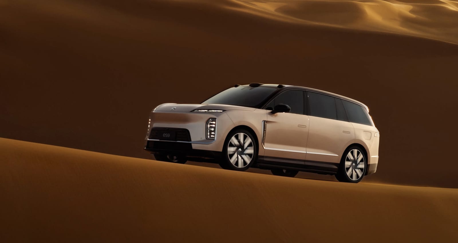 NIO ES9 102 kWh AWD 2026, առջևից անկյունագծով