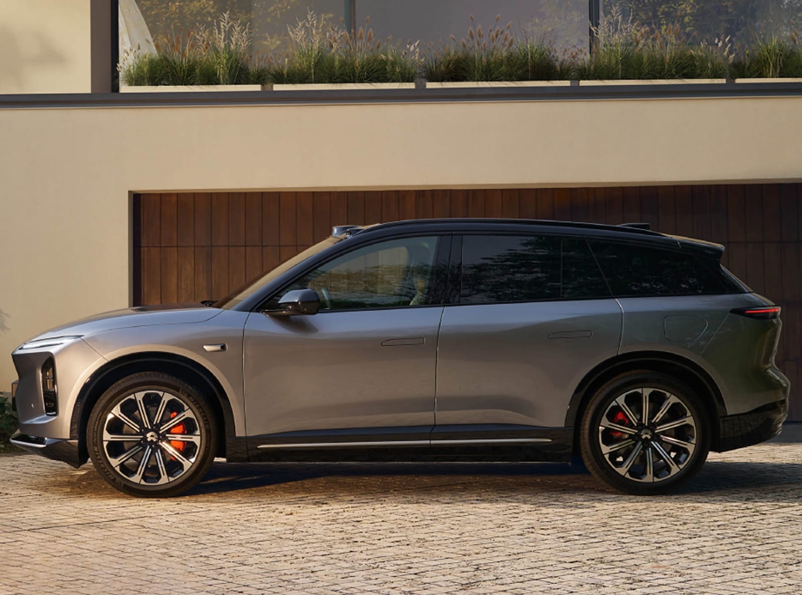 NIO EL6 75 kWh AWD 2026, կողքից