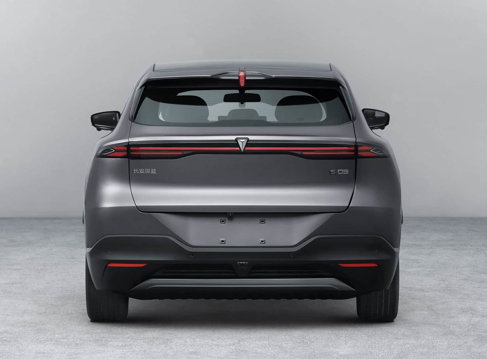 CHANGAN DEEPAL S05 620 Ultra 2026, հետևից