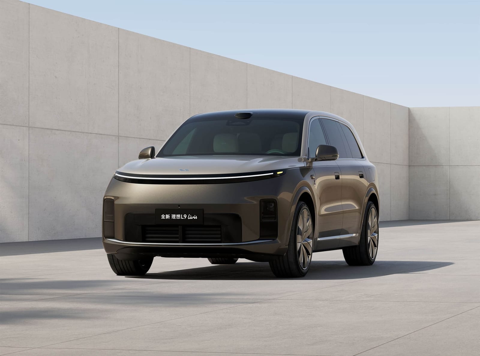 LIXIANG L9 LIVIS 2026, առջևից անկյունագծով