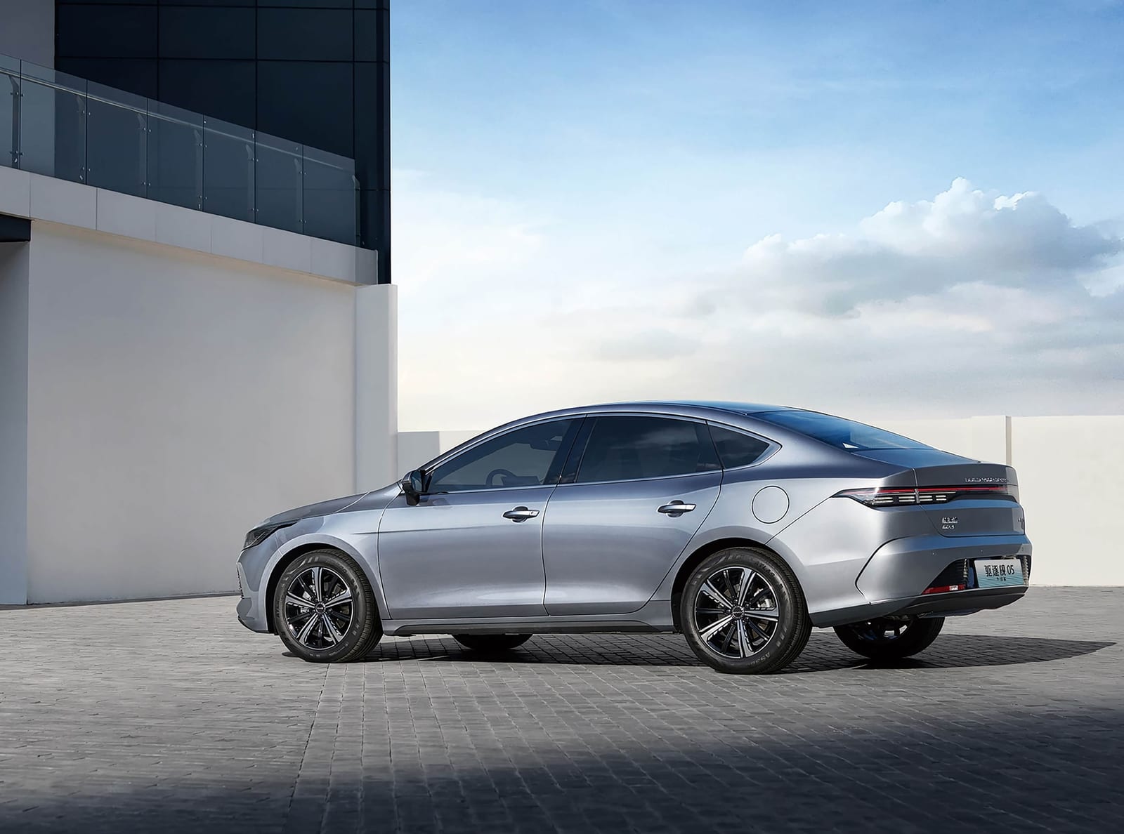 BYD Destroyer 05 DM-i Honor Luxury 120KM 2024, կողքից