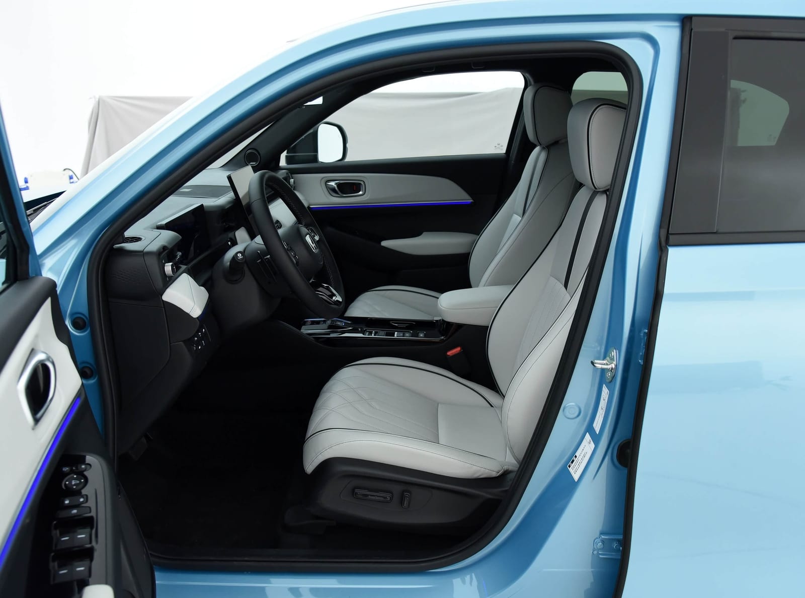 Honda e:NS1 Full 2023, սրահ