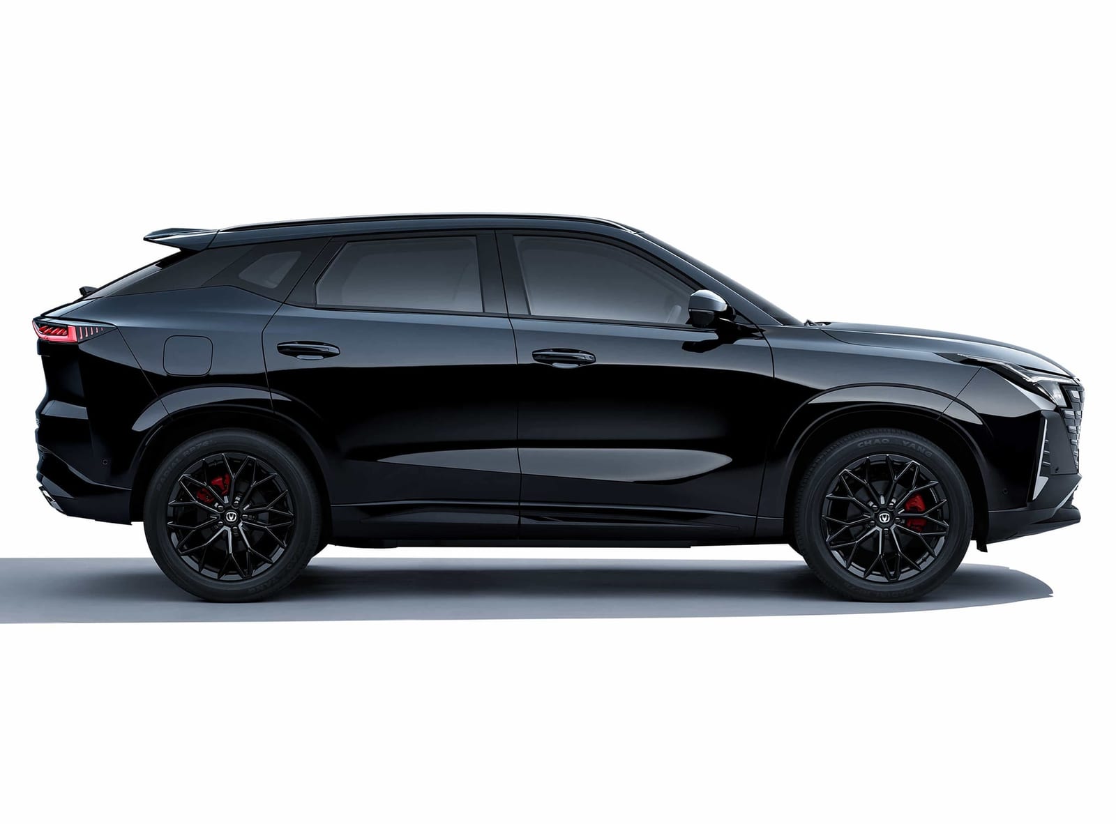 CHANGAN UNI-Z Progressive 130 km 2026, կողքից