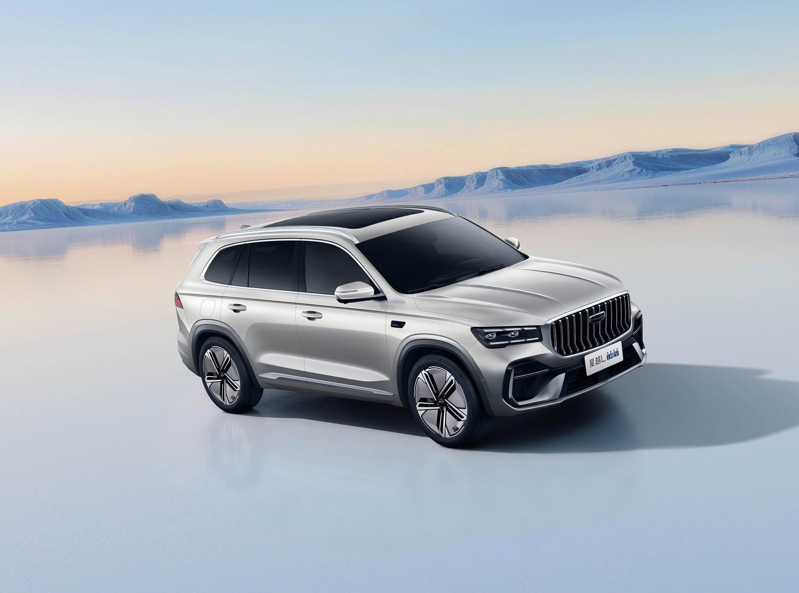 Geely Monjaro GF 2025, կողքից