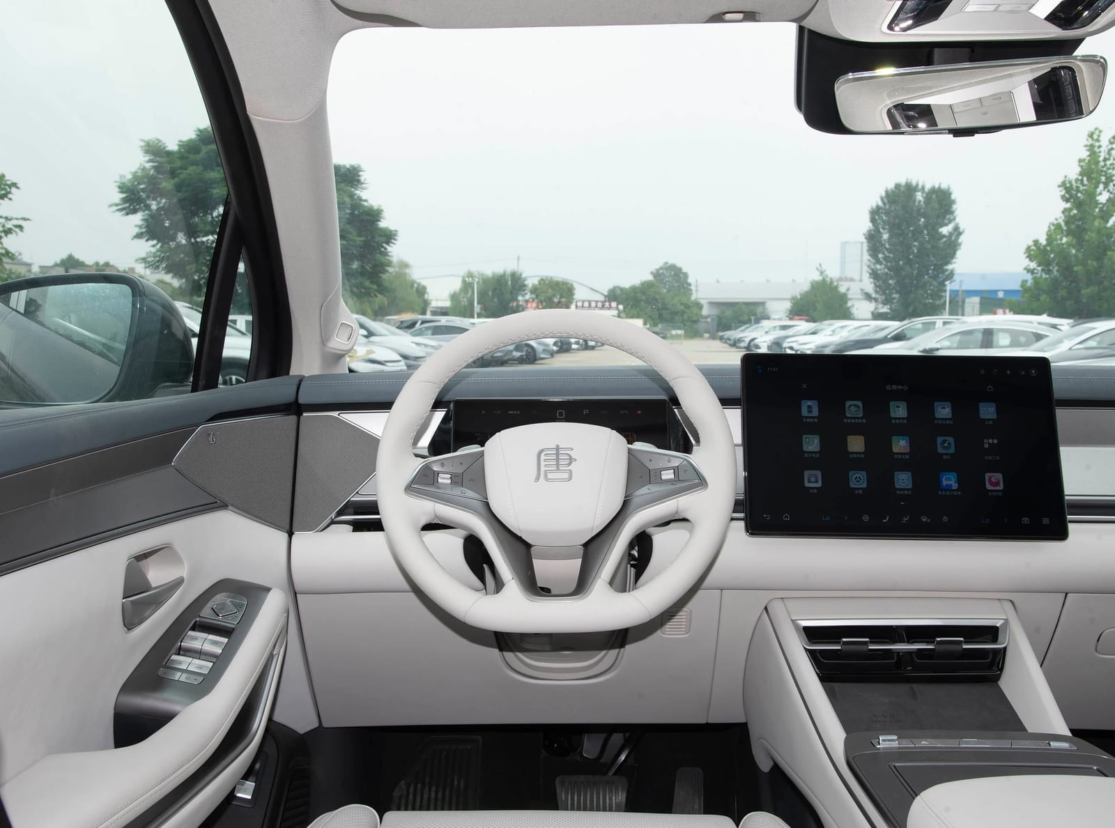 BYD Tang L 670km RWD LiDAR Flagship 2025, վահանակ