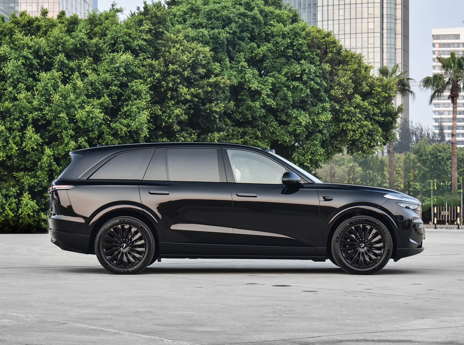 ONVO L90 AWD 85 kWh 2026, կողքից