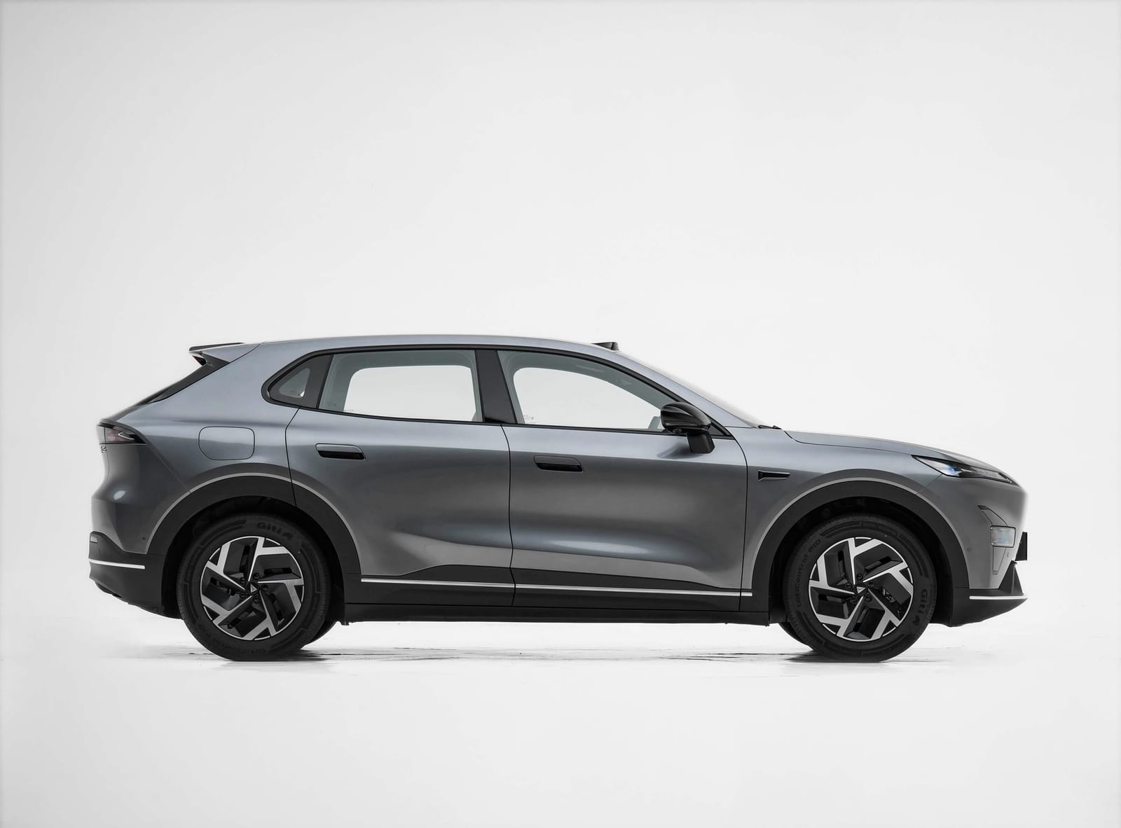 CHANGAN DEEPAL S05 REEV 200KM 2026, կողքից