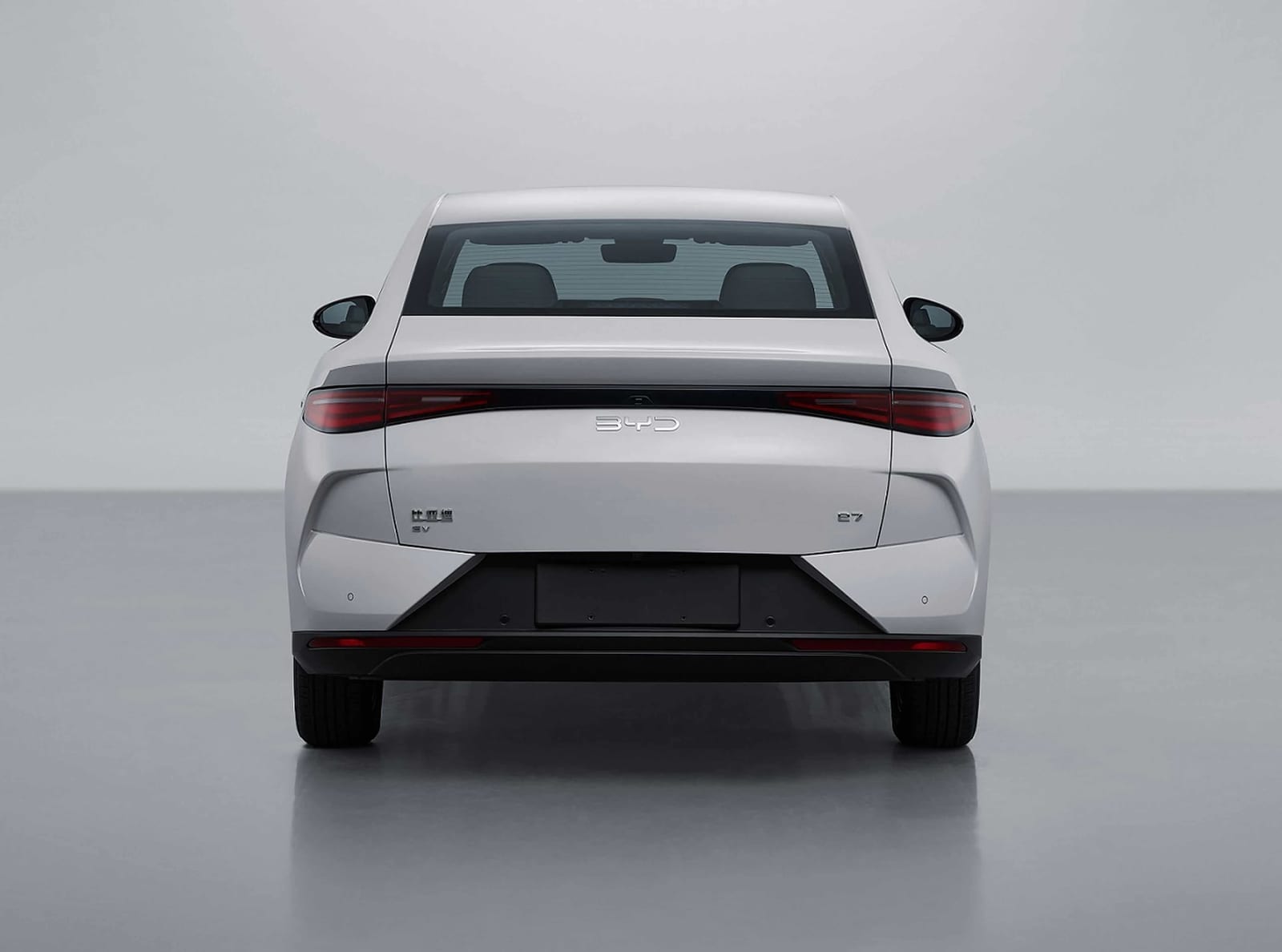 BYD E7 Smart Edition Zhixing 520KM 2025, հետևից