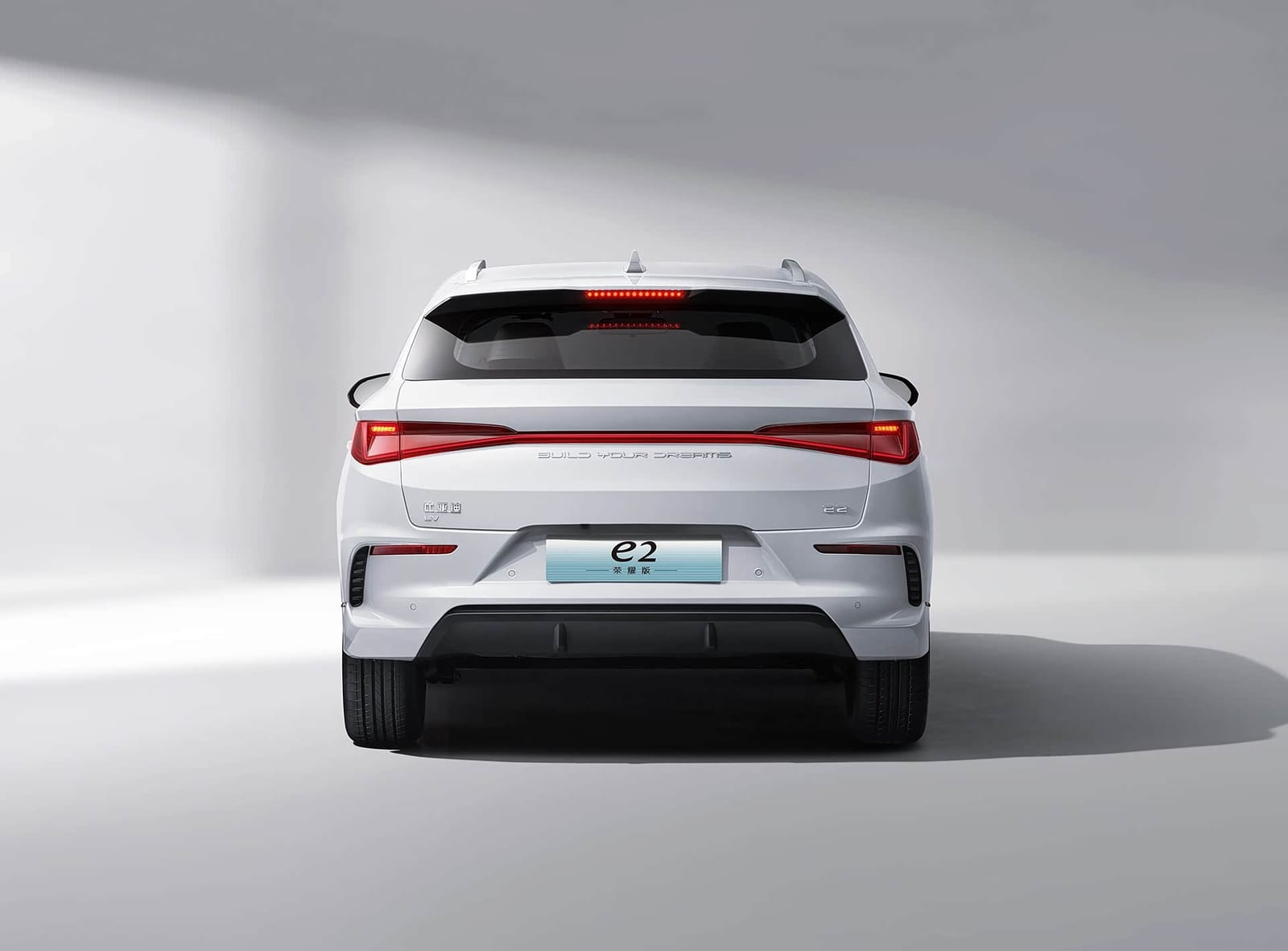 BYD E2 Luxury 405KM 2025, հետևից