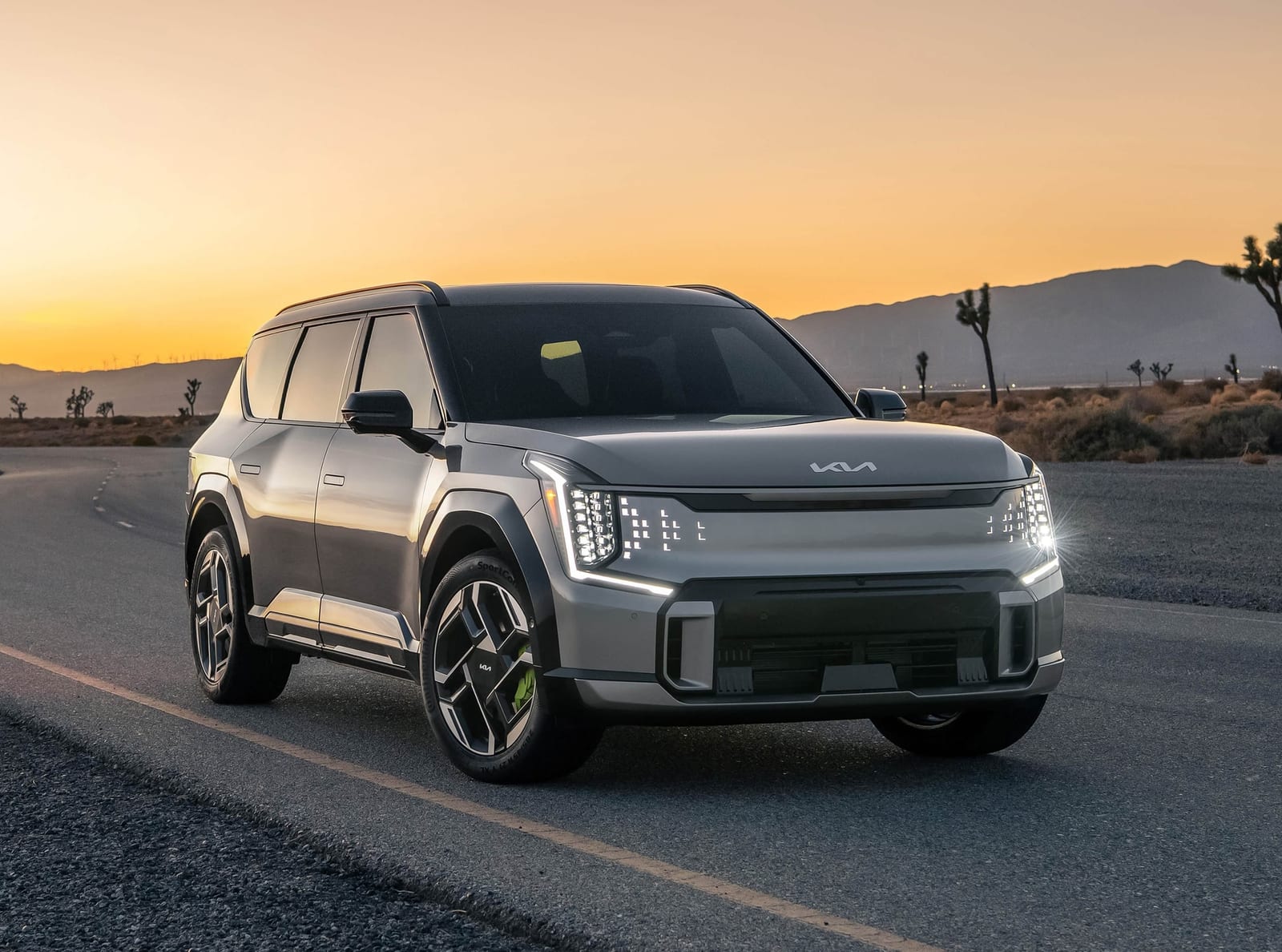 Kia EV9 RWD Long Range 2024, առջևից անկյունագծով