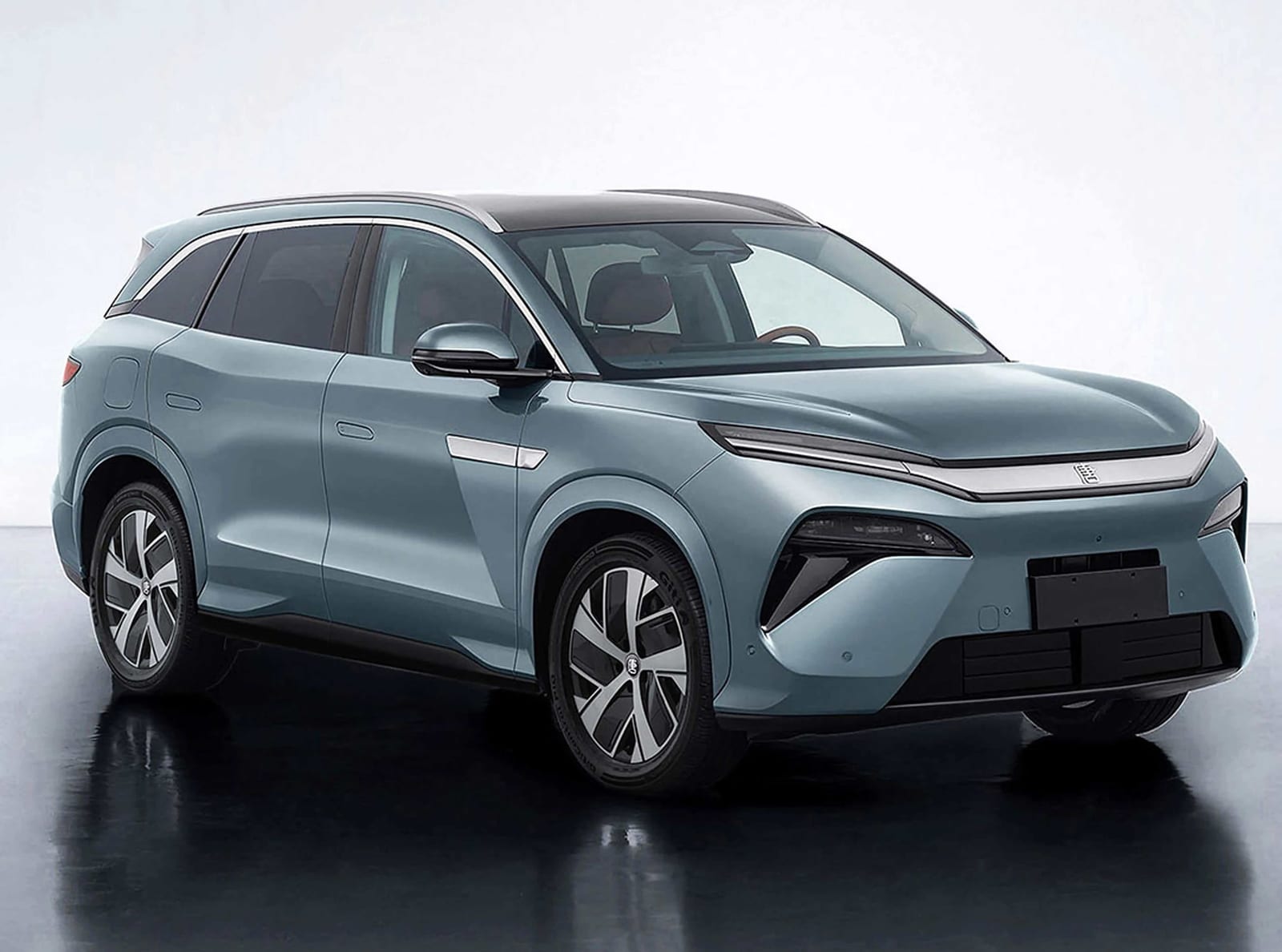 BYD Tang L 670km RWD LiDAR Flagship 2025, առջևից անկյունագծով