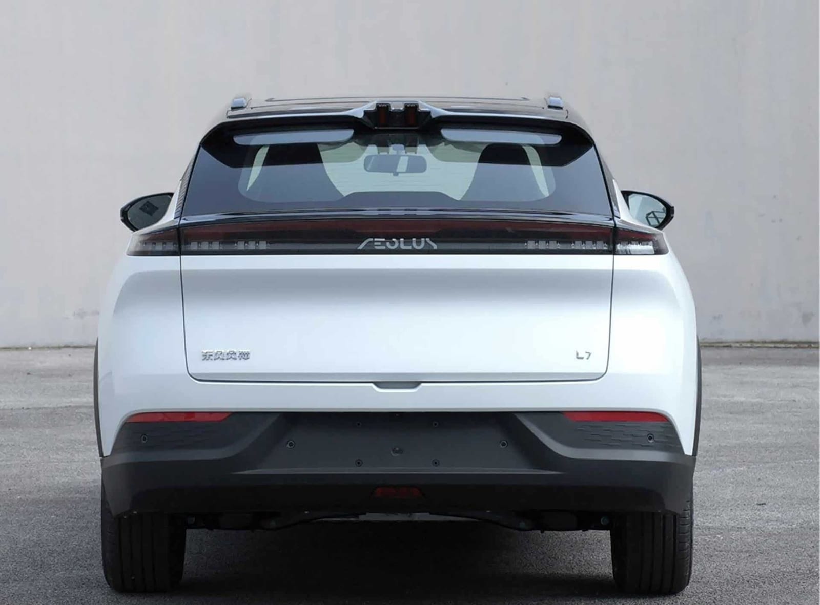 Dongfeng Aeolus L7 EV 530KM 2026, հետևից